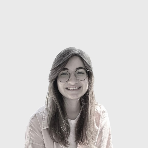 𝑀𝑒𝑒𝓉 𝓉𝒽𝑒 𝓅𝑜𝓈𝒽𝑒𝓇🤍 - Picture 2 of 2